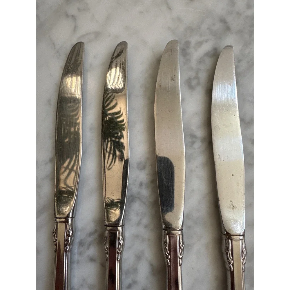 Oneida Cherbourg Silverplate Dinner Knives Set of 4 Ornate Floral Scroll Vintage